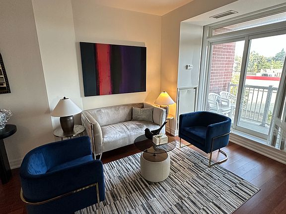 5th image of 15450 Yonge St #205