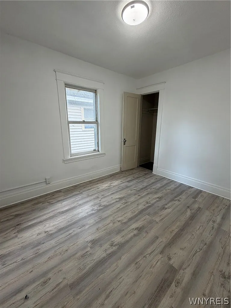 2 bed, 1.0 bath, 748 sqft, $975 — Photo 2