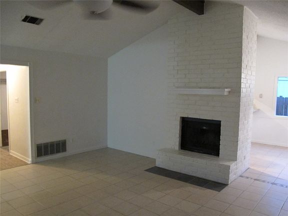 2nd image of 5007 Fontenay Dr