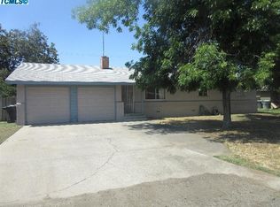 3120 E Stapp Ave, Visalia, CA 93292