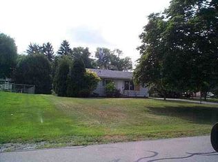 88 Farnsworth Rd N, Rochester, NY 14623