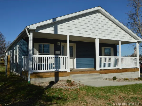 305 W Cherry, Salem, IN 47167