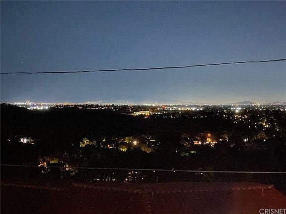 4th image of 8423 Hillcroft Dr