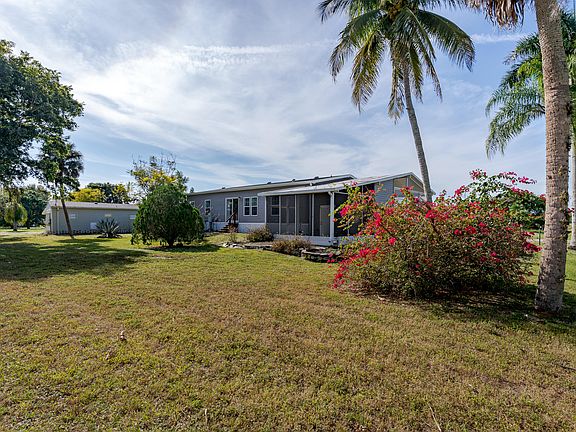 3rd image of 165 Riverwood Rd