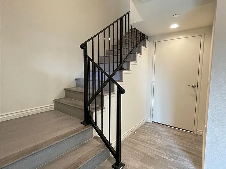 820 N Soldano Ave — Photo 5