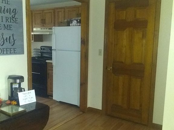 3rd image of 25 Glenwood North Rd #11303877