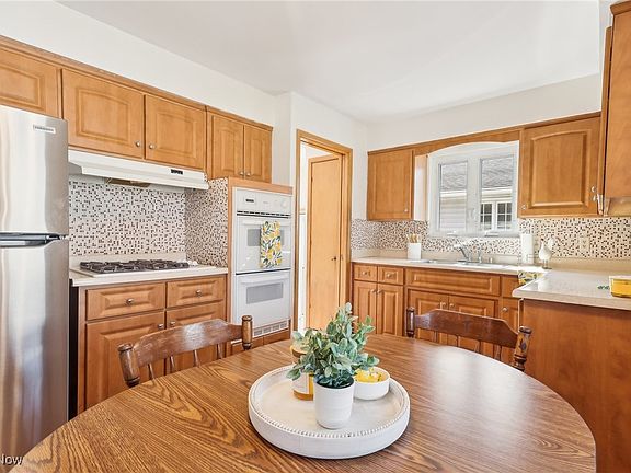 2nd image of 1200 Jackie Ln