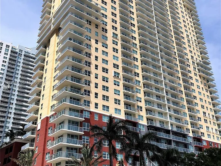 1155 Brickell Bay Dr #3405 — Photo 21
