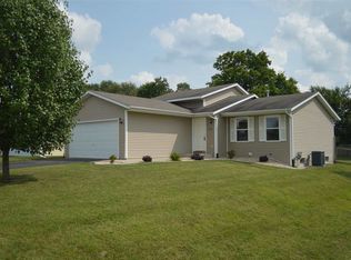 620 Lanae Way, South Beloit, IL 61080