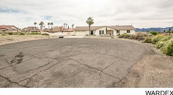 5th image of 2352 Tee Ln