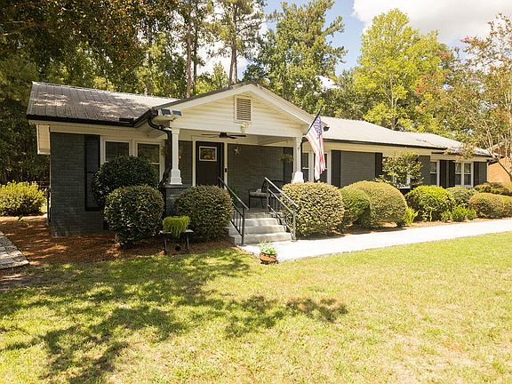 4th image of 114 Sharon Dr