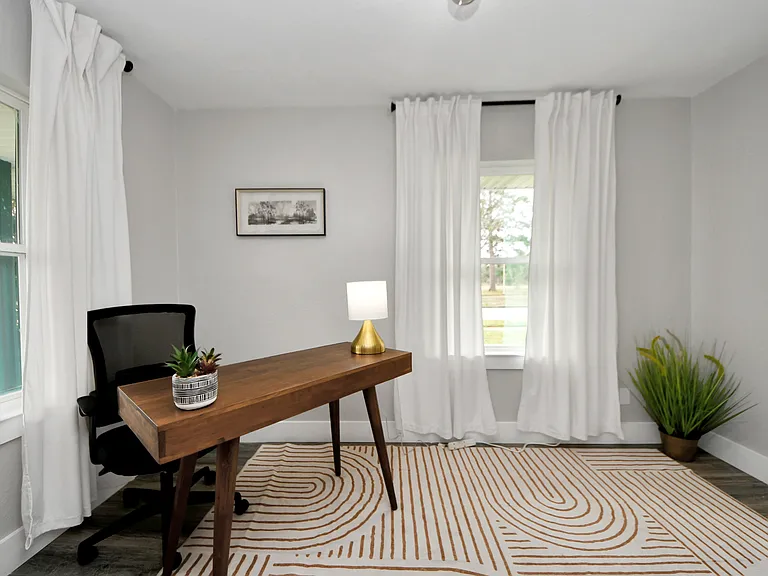 Woodcrest Dr — Photo 11