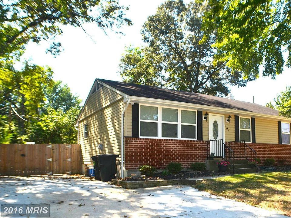 Awesome Rancher~Wide Driveway