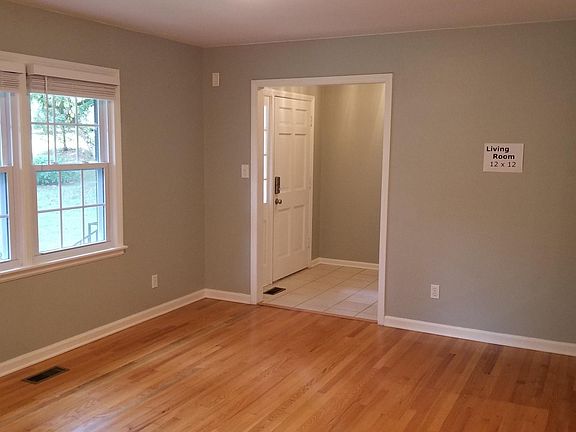 2nd image of 2713 Oberlin Dr