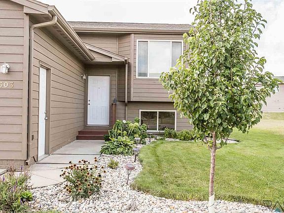 2nd image of 503 Cottonwood Dr