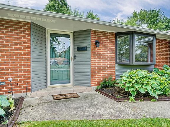 4th image of 5057 Glenmina Dr