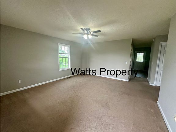 3rd image of 178 Briar Cir