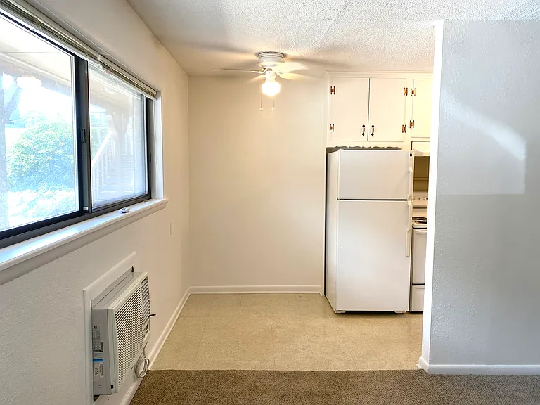 1630 S Baltimore Ave #3 — Photo 2