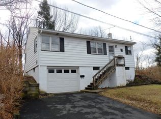 117 1/2 High St, Newton, NJ 07860