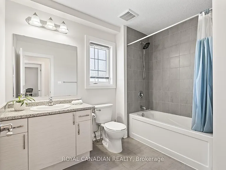 301 Buttonbush St #UPPER — Photo 35
