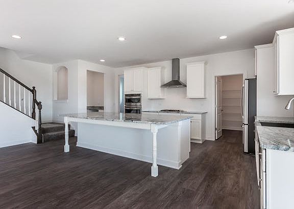 2nd image of 241 Donald Dr