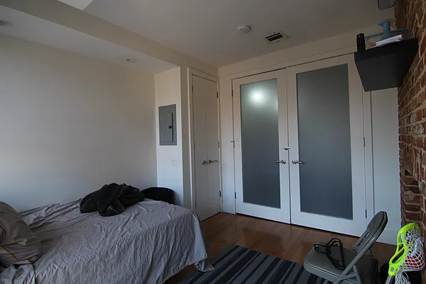 Rented by Nooklyn NYC LLC | media 20