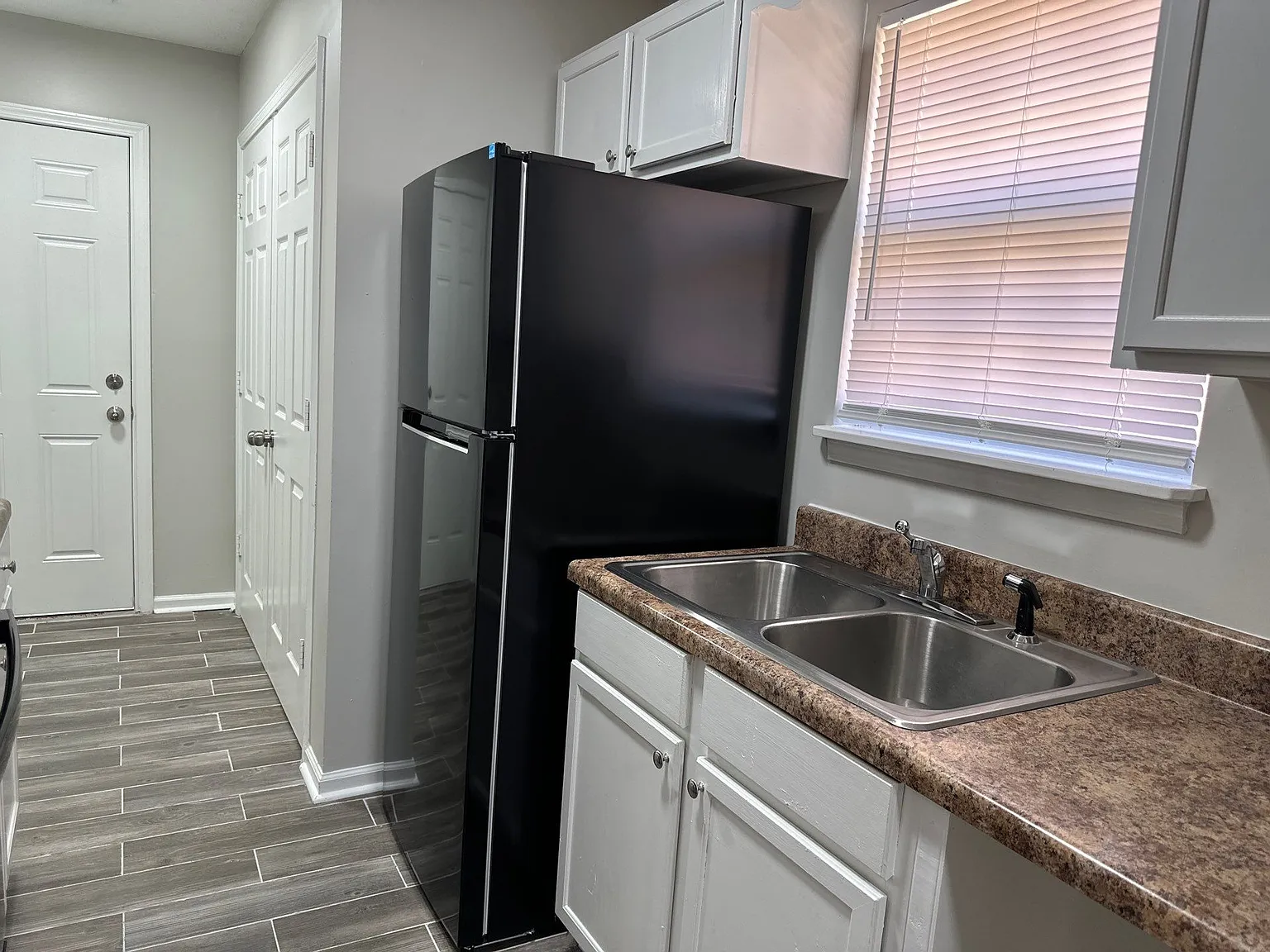 2 bed, 1138 sqft, $1,250 — Photo 3