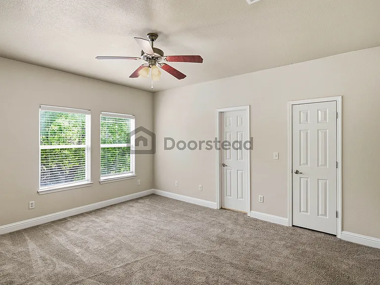 4803 Pecan Springs Rd #B — Photo 9