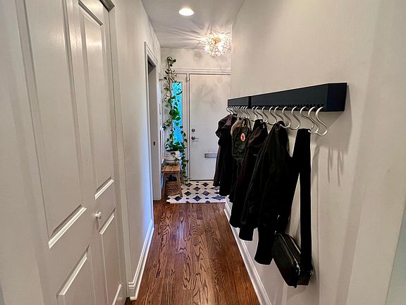 5th image of 1746 N Larrabee St