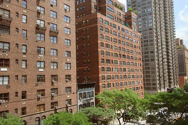 Rented by Corcoran | media 8