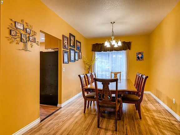 5th image of 15514 NE 82nd Cir