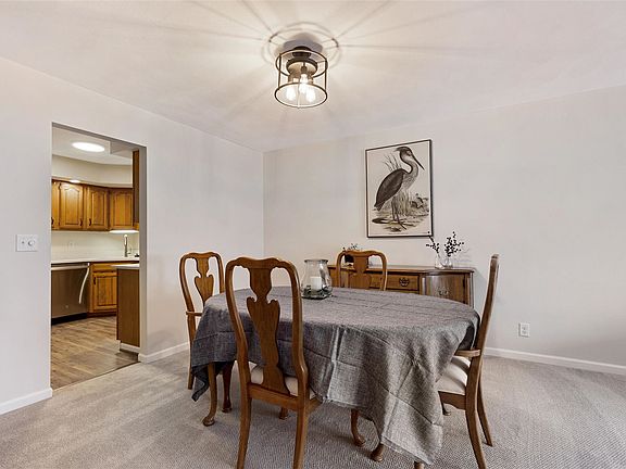 5th image of 6831 Redansa Dr