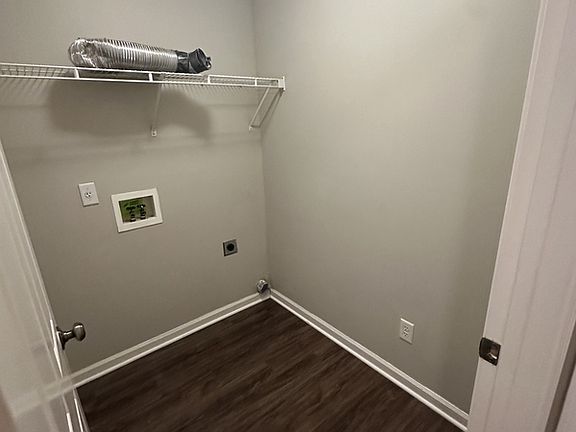 5th image of 2178 Berry Bush Ln