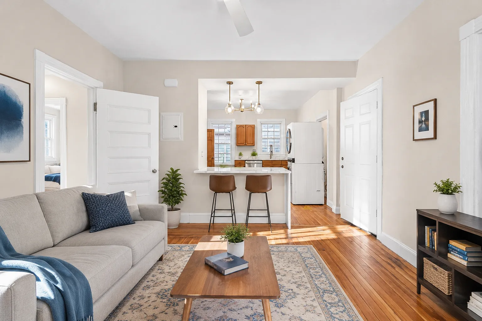 4 bed, 1600 sqft, $4,800 — Photo 4