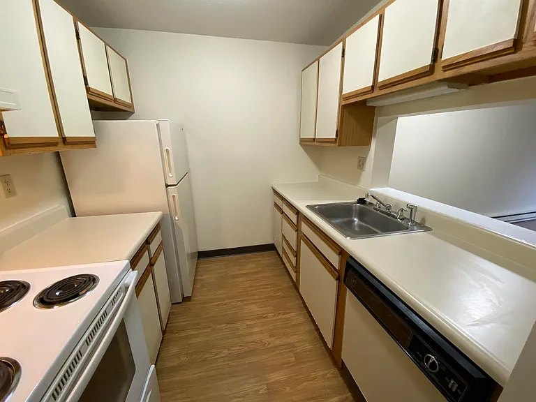 175 Eastern Ave #103 — Photo 8