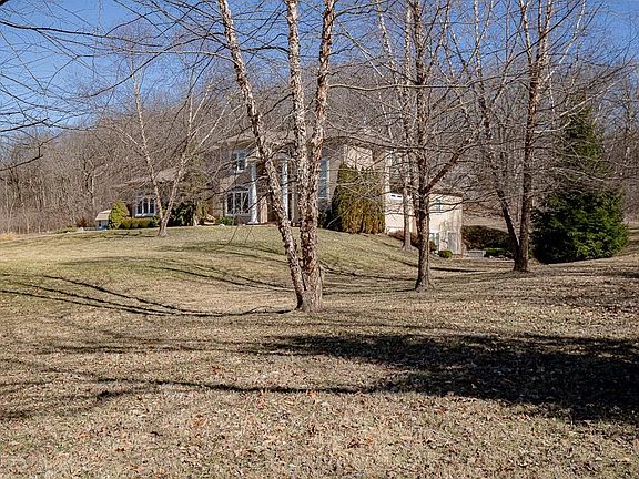 3rd image of 2801 N Lentz Rd