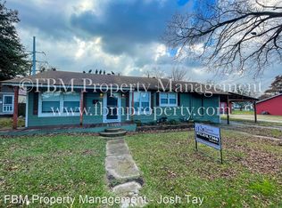 403 W Lake St #A, Ennis, TX 75119