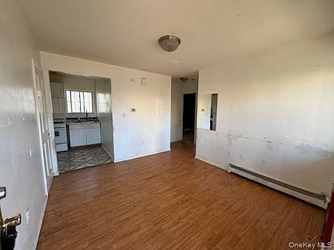 4th image of 158-12 85th Avenue
