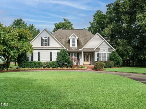 300 E Harrington Ave, Broadway, NC 27505