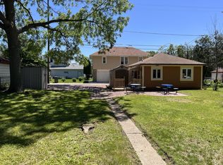 615 Milwaukee Ave, South Milwaukee, WI 53172