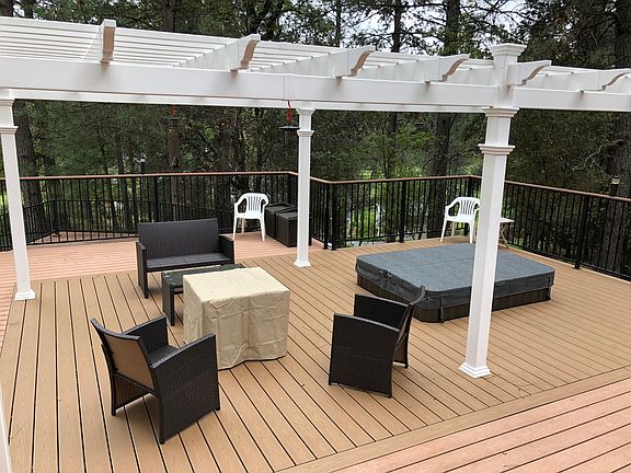 4th image of 16399 Sharon Way