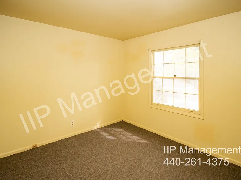 11 Trenton Sq #T-28 — Photo 14