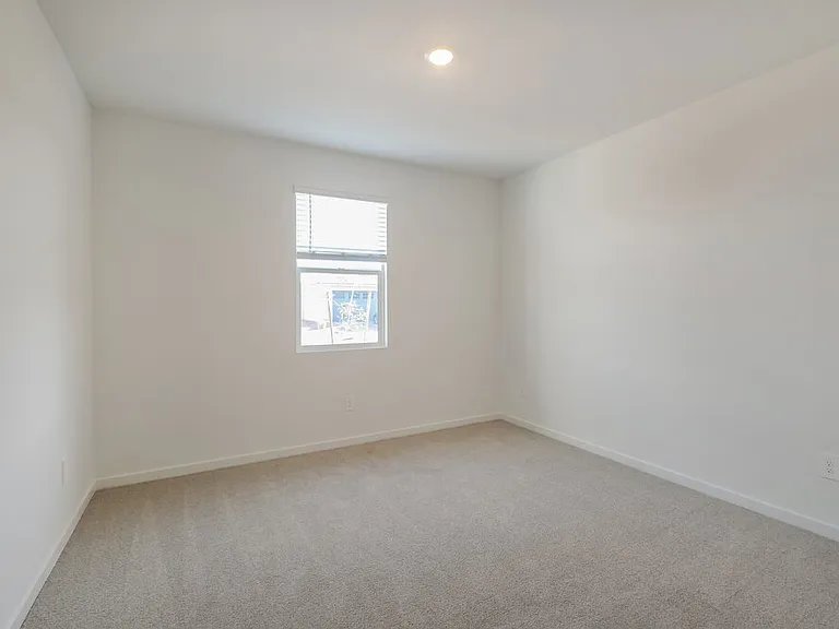 24461 W Grove St — Photo 13