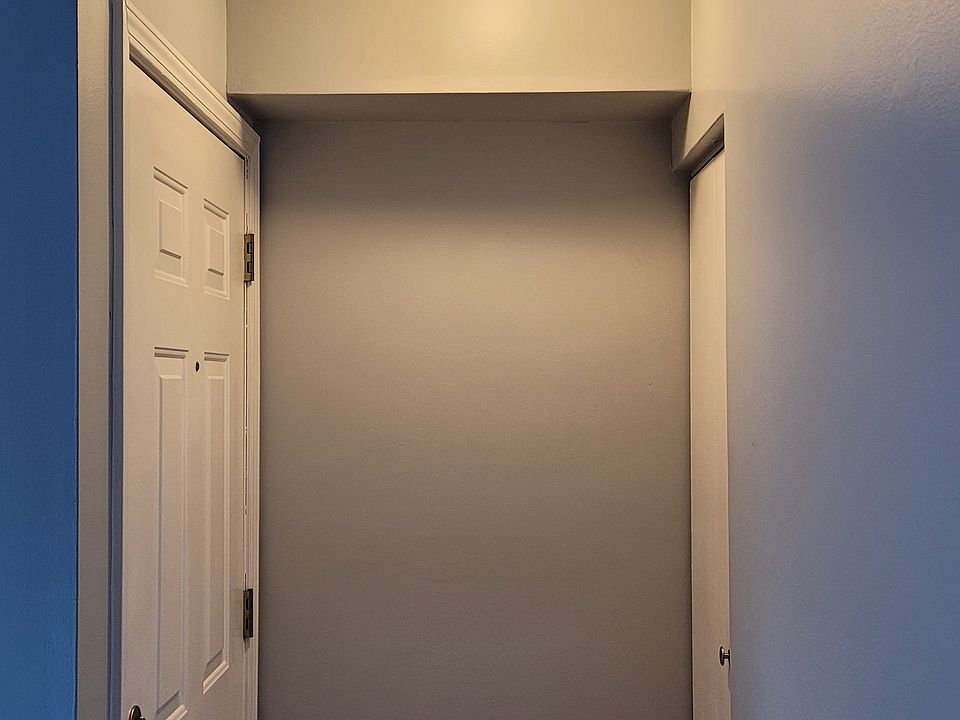 Entrance door with coat closet in front