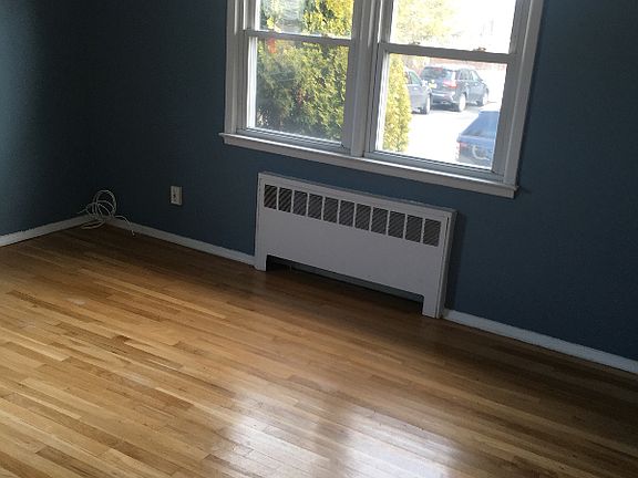 5th image of 2 Porter Pl
