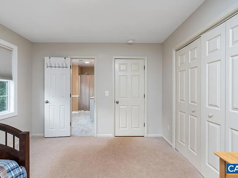 2810 Locust Hill Dr — Photo 20