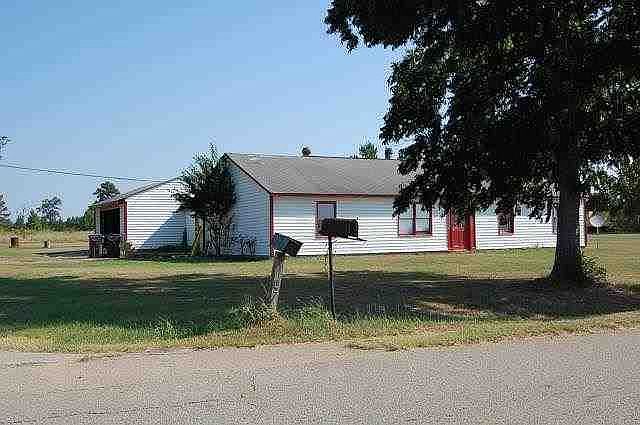 2nd image of 1004 Valley Dr