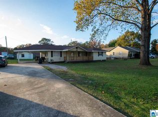 1824 Maplecrest Dr, Fultondale, AL 35068