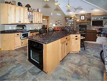 5th image of 502 Mabeth Dr
