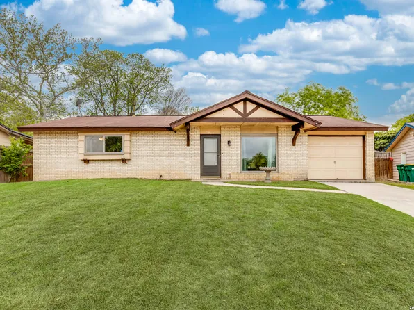 7925 Dry Canyon Trl, Live Oak, TX 78233